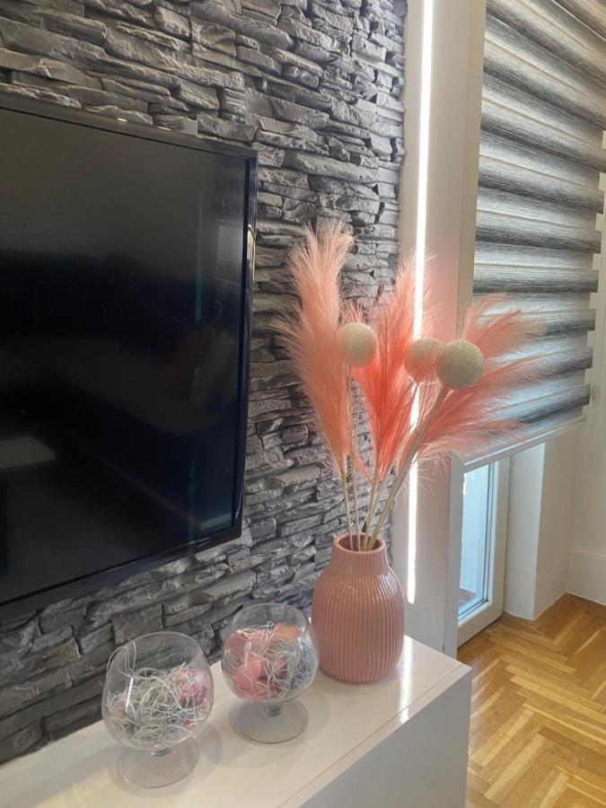 Apartman Ella *